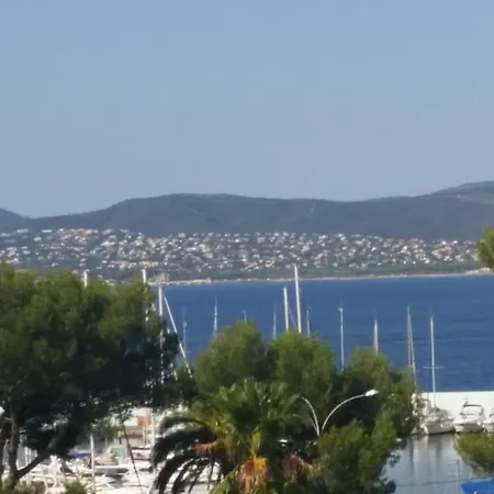 Apartment Charmant T1 Cap Raphael Au Port Santa Lucia